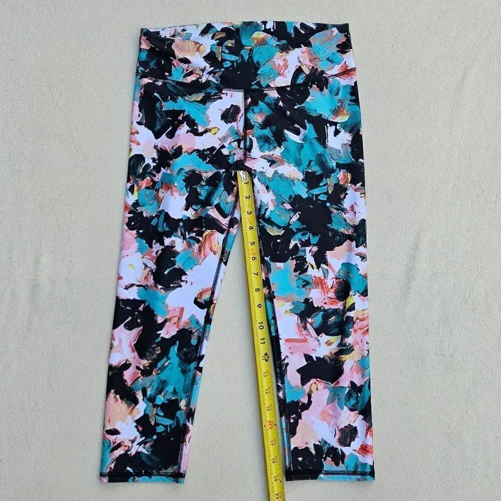 Fabletics Floral Mid Rise Capri Leggings - Picture 4 of 12